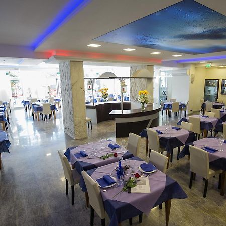 Hotel Roma Marina di Massa Eksteriør billede