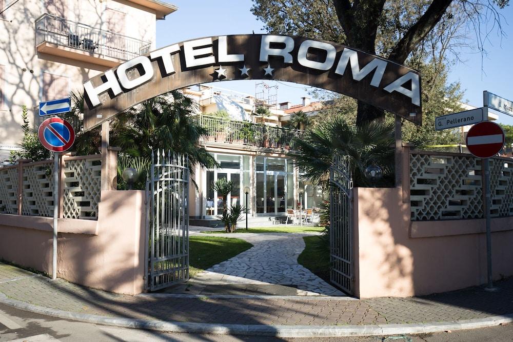 Hotel Roma Marina di Massa Eksteriør billede