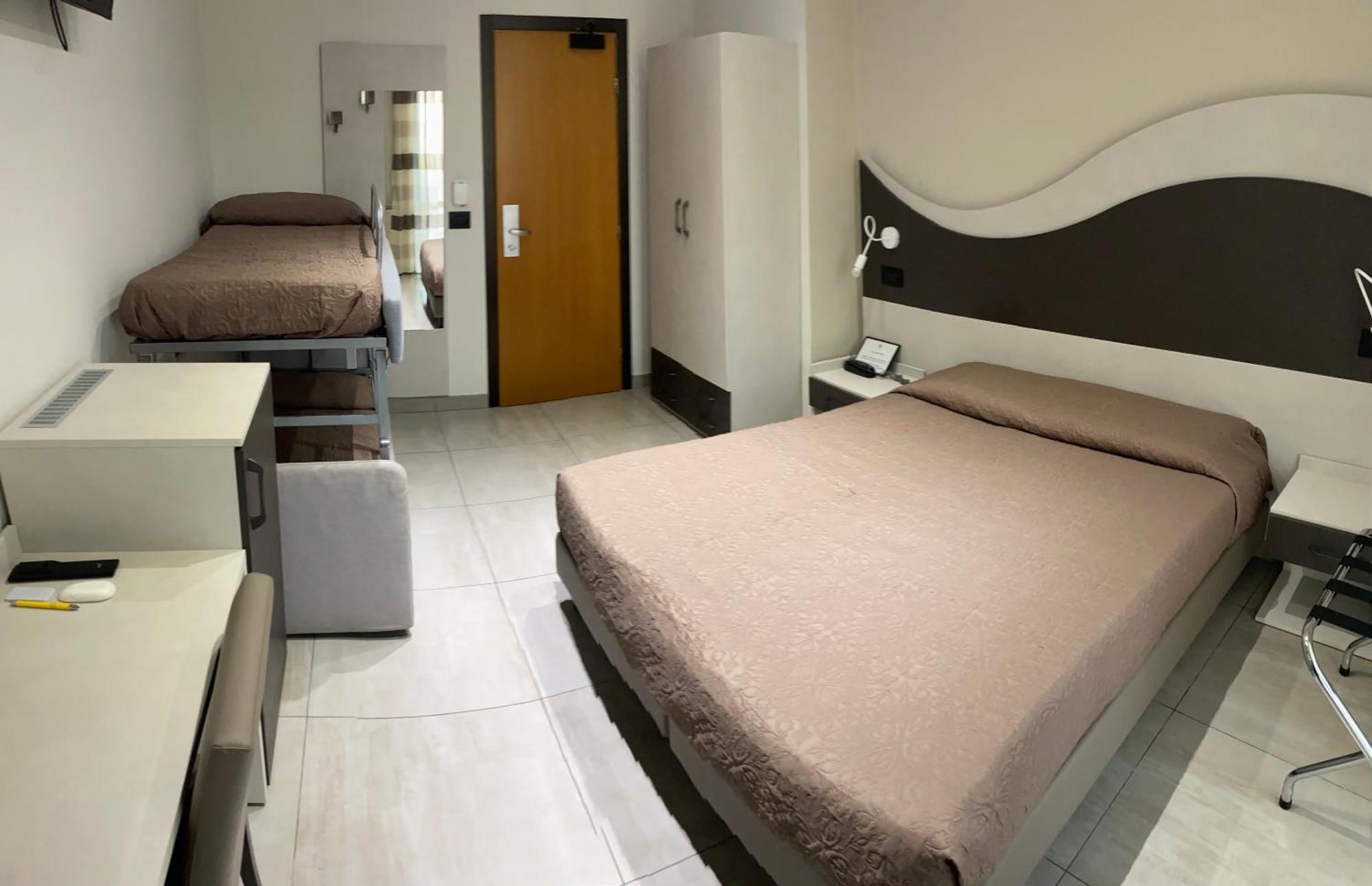 Hotel Roma Marina di Massa Eksteriør billede