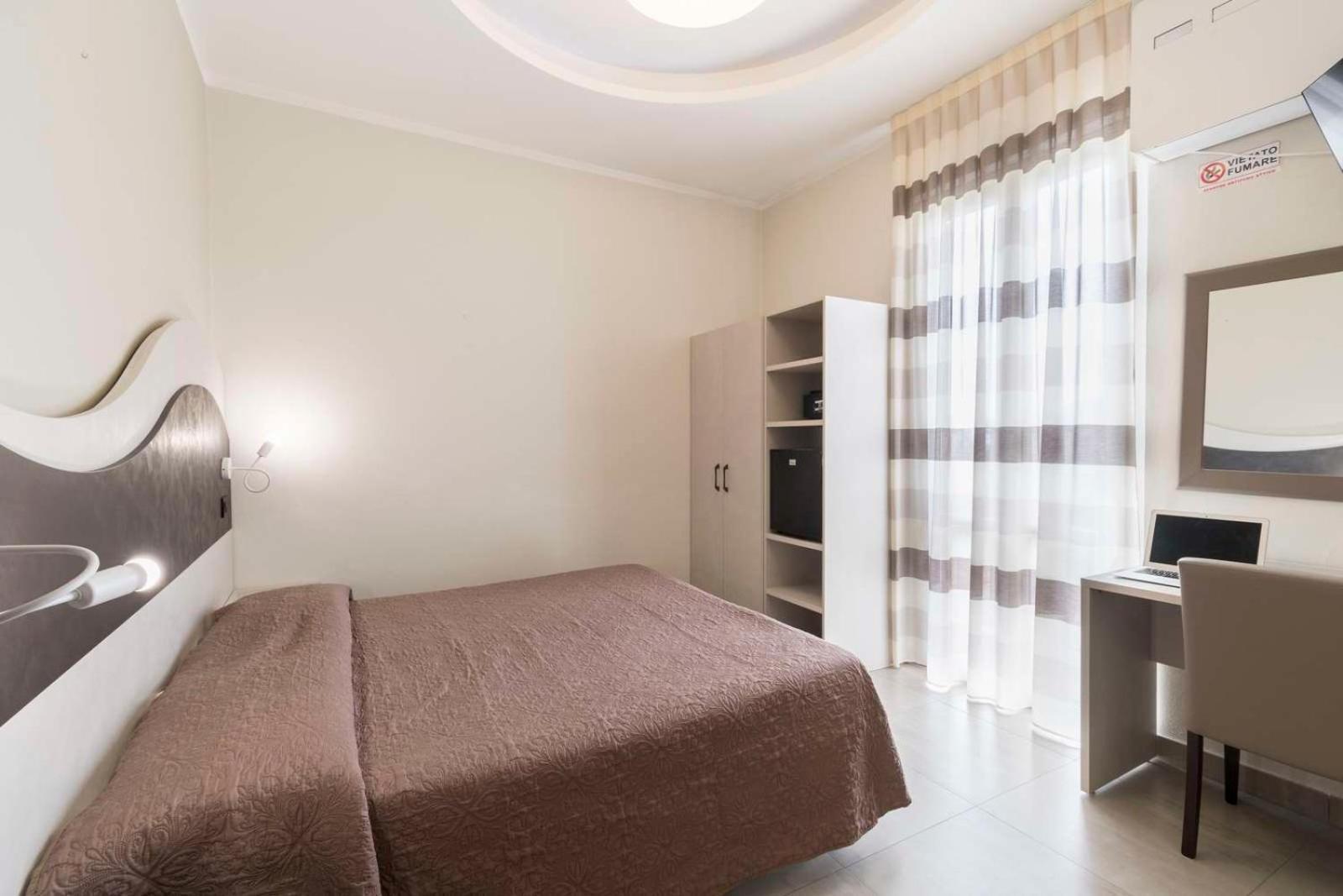Hotel Roma Marina di Massa Eksteriør billede