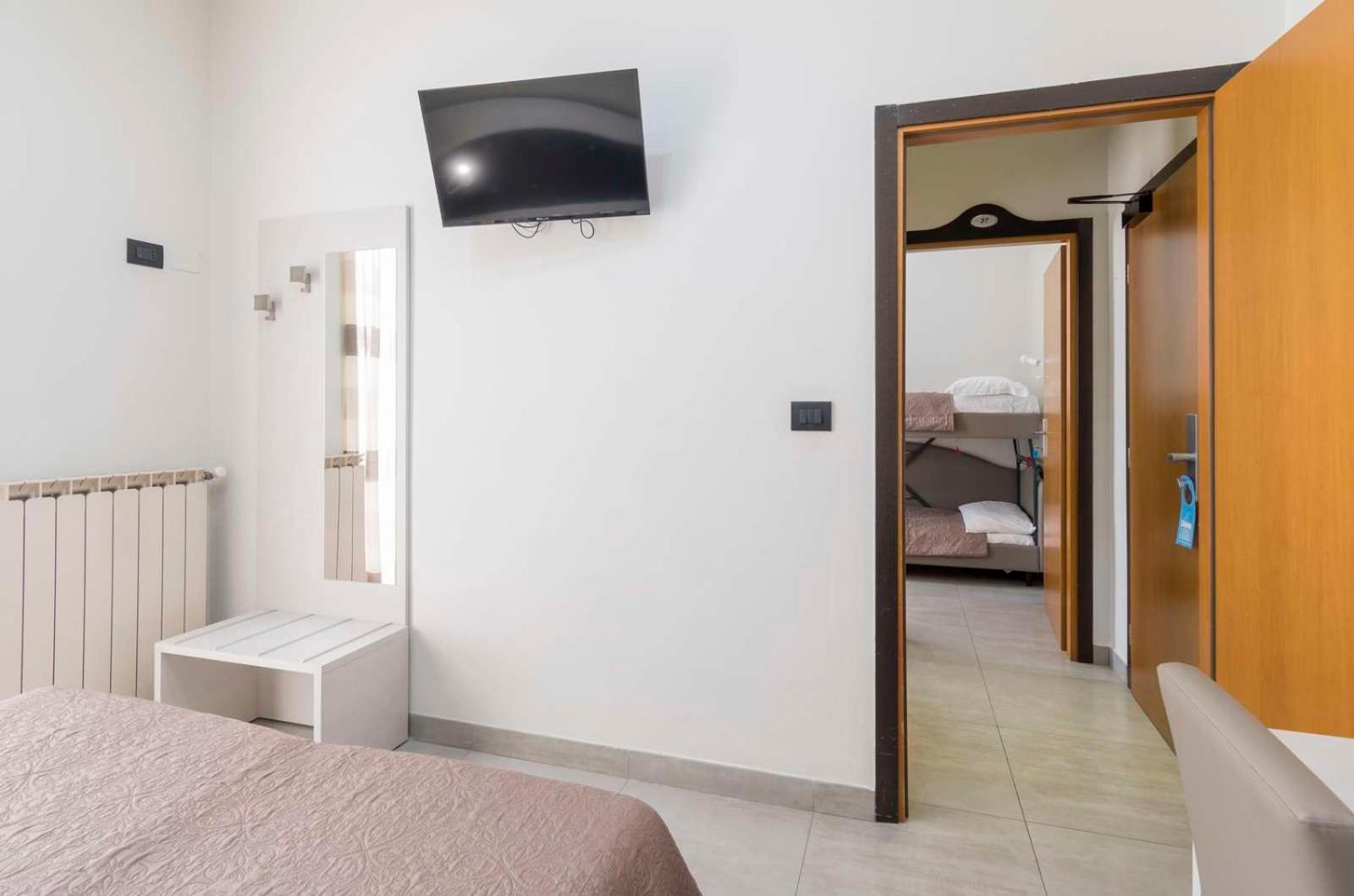 Hotel Roma Marina di Massa Eksteriør billede