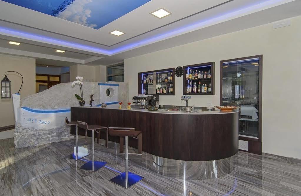 Hotel Roma Marina di Massa Eksteriør billede